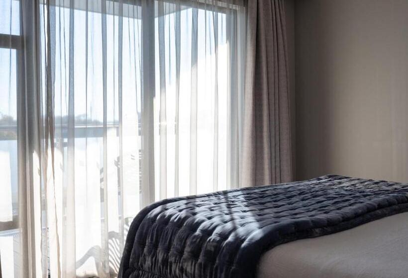 סוויטה מלכותית, Porters Boutique