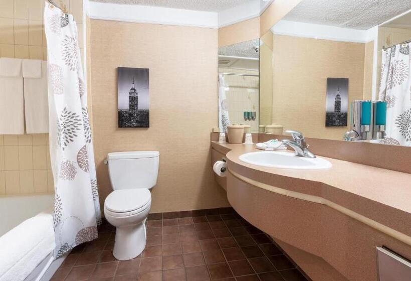 اتاق استاندارد, Quebec Inn