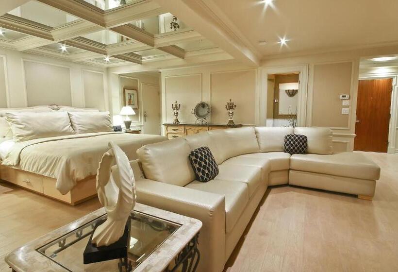 سوئیت با تخت بزرگ, Quebec Inn