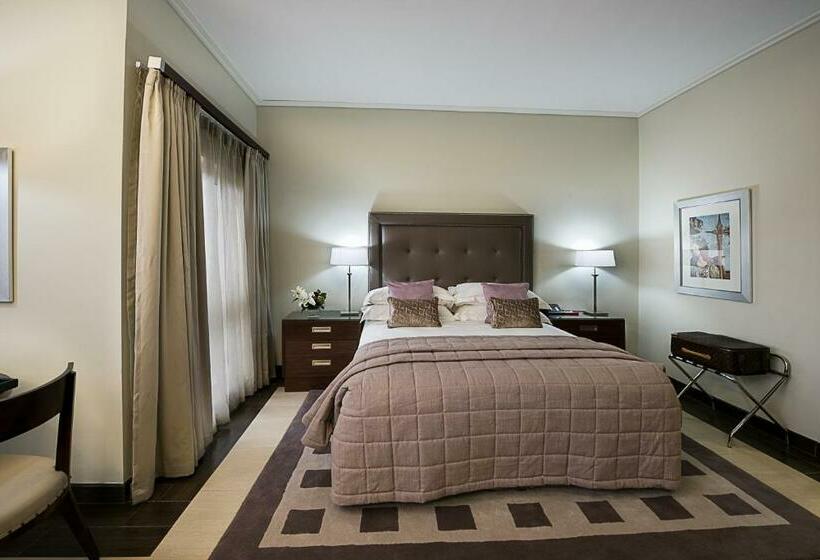 اتاق کلاسیک, The George