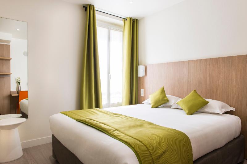 اتاق کلاسیک, The George