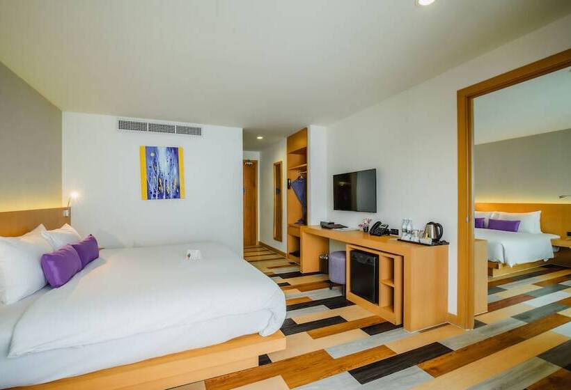 스탠다드 연결 룸, The Lunar Patong