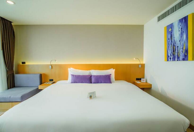 스탠다드 연결 룸, The Lunar Patong