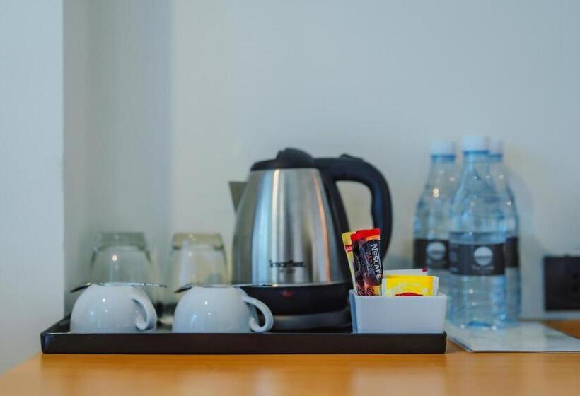 스탠다드 연결 룸, The Lunar Patong