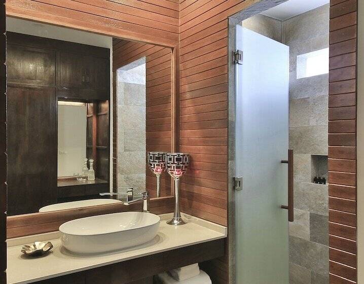 غرفة ديلوكس, The Privilege Hotel Ezra Beach Club