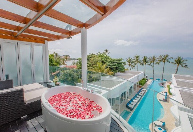 جناح دور أخير, The Privilege Hotel Ezra Beach Club