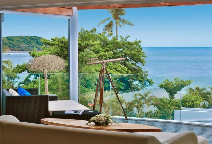 جناح دور أخير, The Privilege Hotel Ezra Beach Club