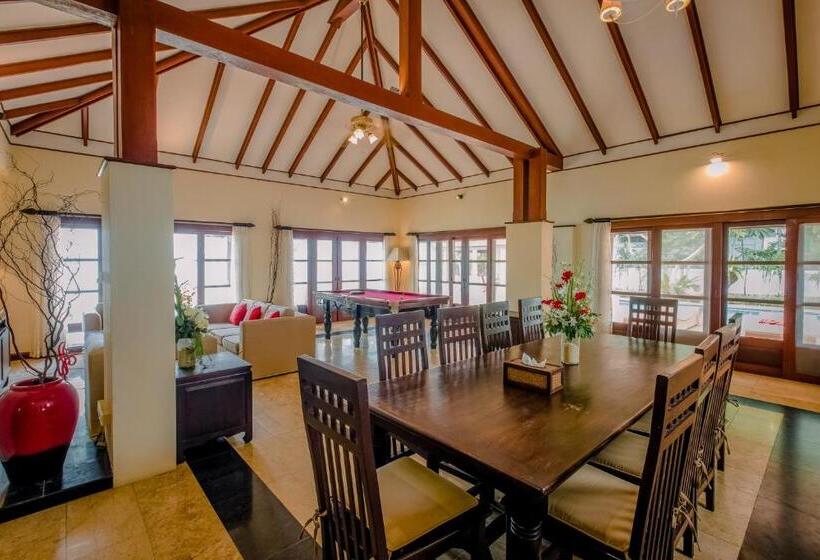 فيلا غرفة نوم واحدة, The Privilege Hotel Ezra Beach Club