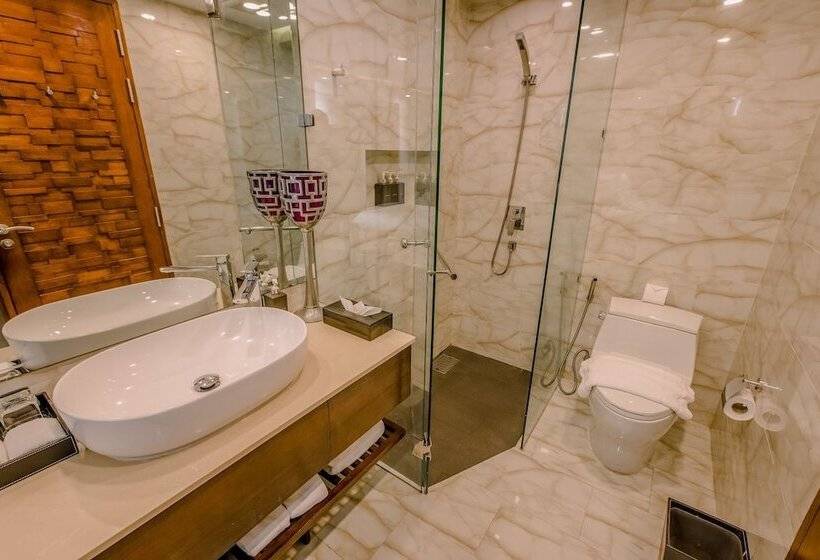 غرفة ديلوكس, The Privilege Hotel Ezra Beach Club