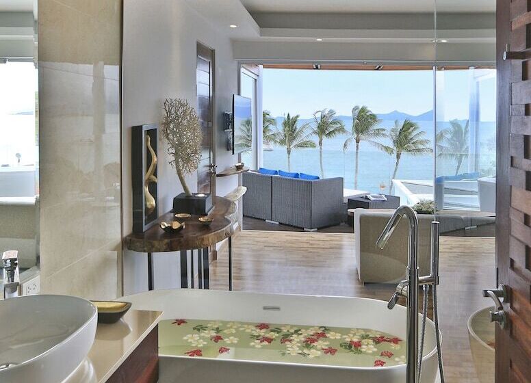 جناح دور أخير, The Privilege Hotel Ezra Beach Club