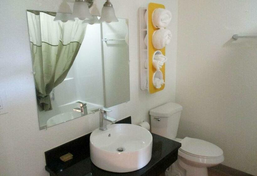 غرفة ديلوكس سرير كينج, Motel 6 Prairie Du Chien, Wi