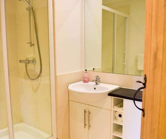 غرفة عائلية, Old Selden Farm B&b