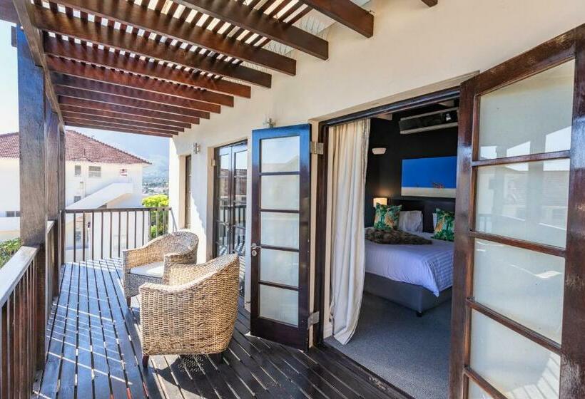 スタンダードルーム, Derwent House