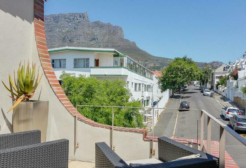 スタンダードルーム, Derwent House