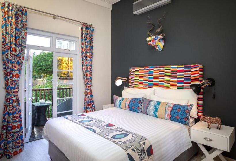 スイート, Derwent House