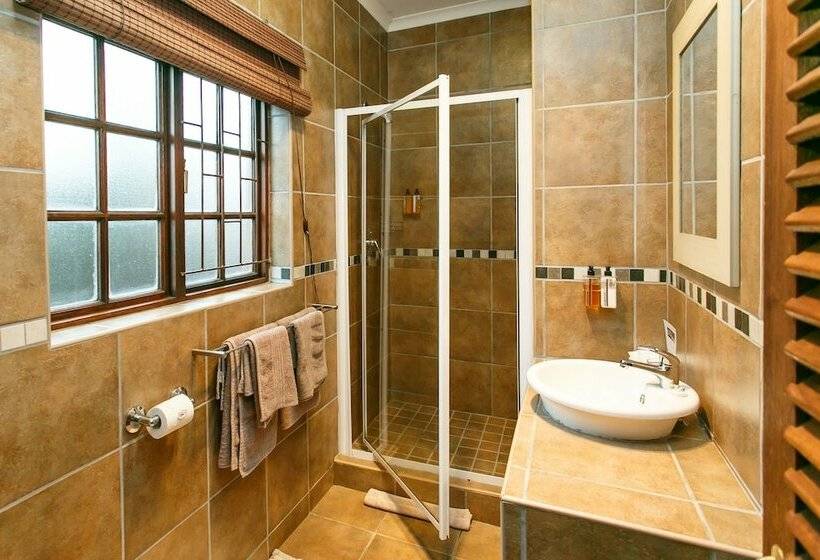 اتاق سوپریور, Gumtree Guest House