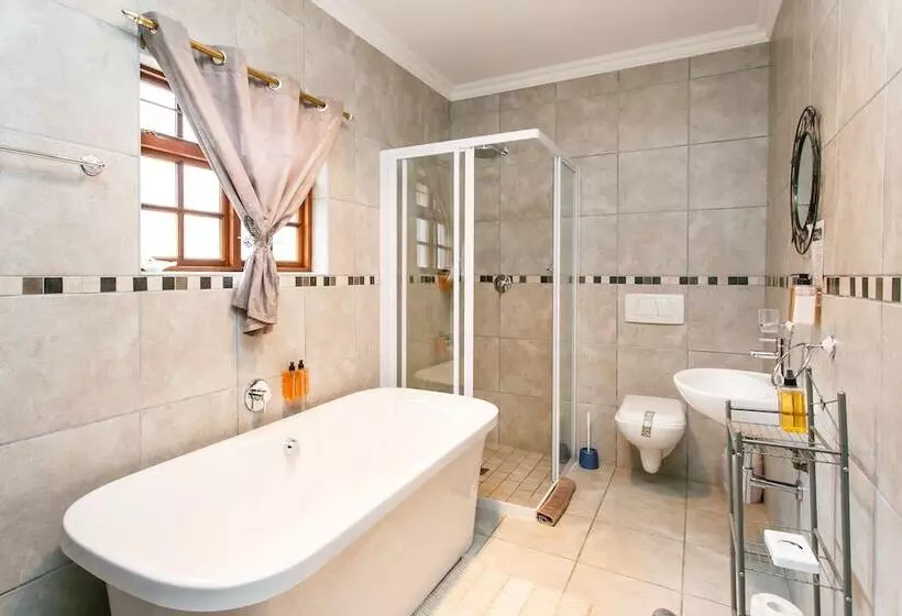 スーペリアールーム, Gumtree Guest House
