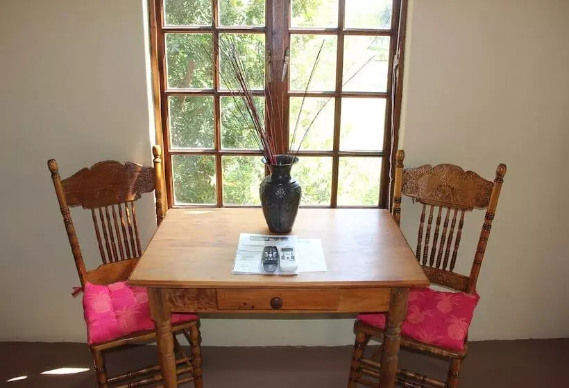 スーペリアールーム, Gumtree Guest House