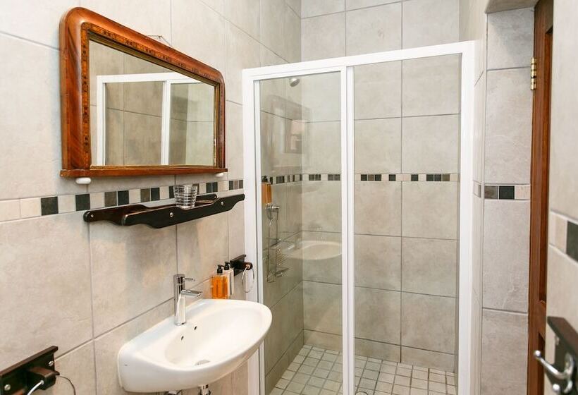 Номер Стандарт, Gumtree Guest House