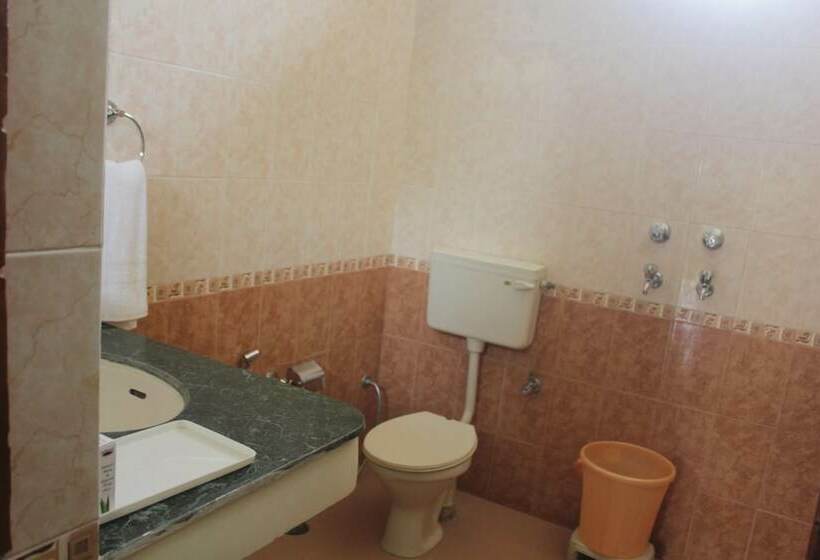 ロイヤルルーム, Sariska Tiger Camp Resort