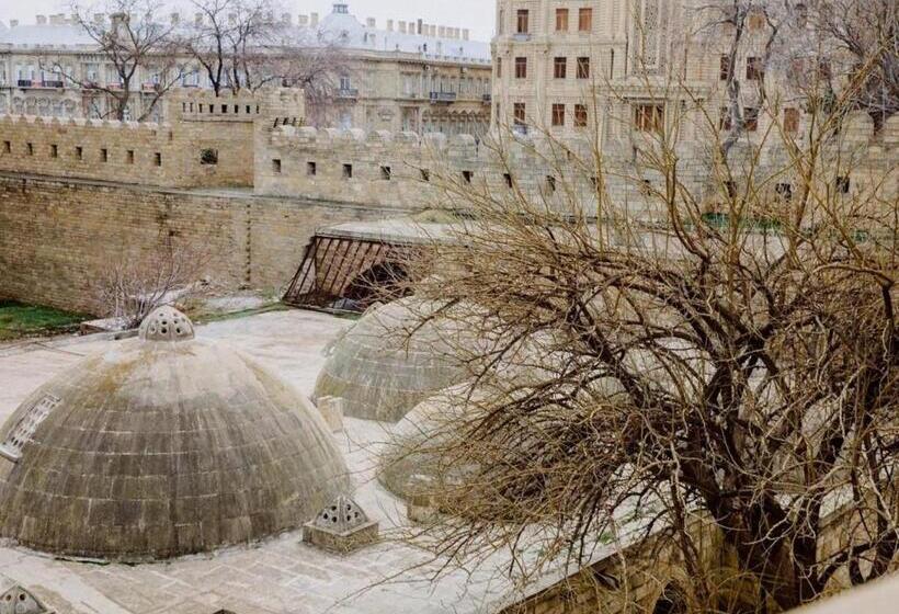 スタンダードルーム, Royal Antique Boutique