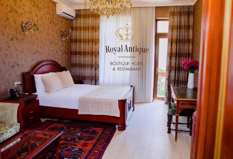 ファミリールーム, Royal Antique Boutique