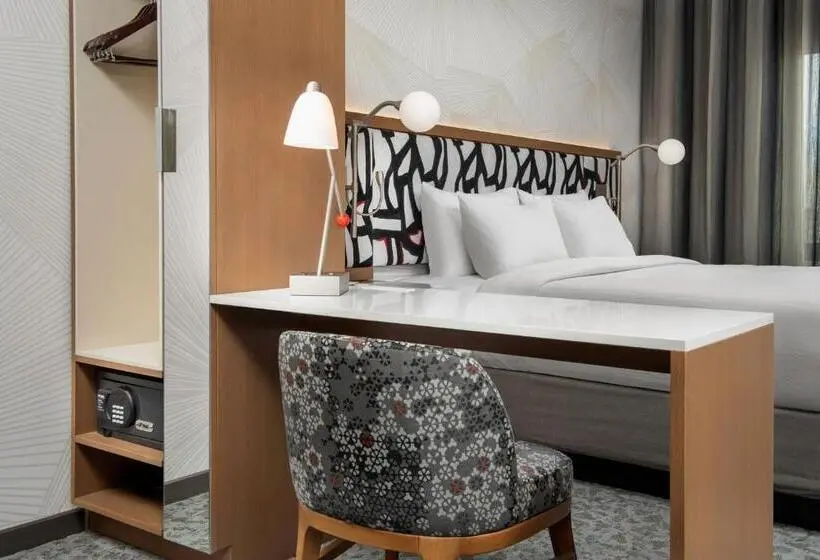 Sviitti King-vuode, Springhill Suites By Marriott New York Queens