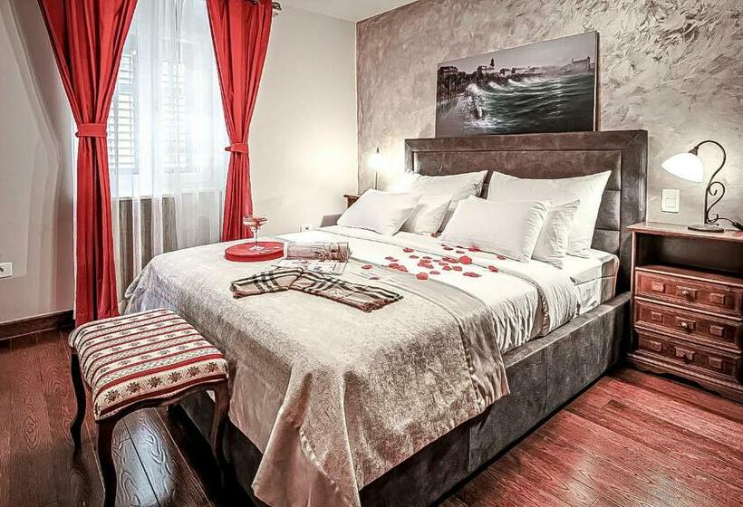 Номер Superior Кровать Кинг, Theatre Luxury Rooms