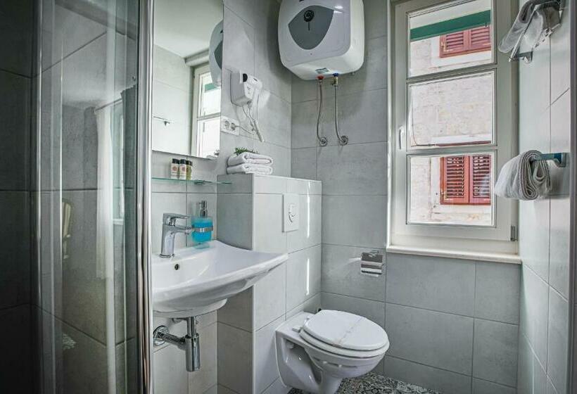 Номер Superior Кровать Кинг, Theatre Luxury Rooms