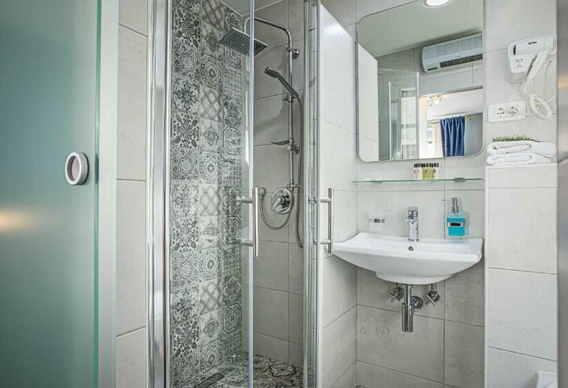 Номер Superior Кровать Кинг, Theatre Luxury Rooms