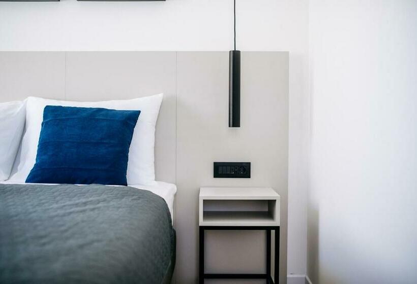 חדר דלוקס נוף לים, Kala Luxurys By Duhomes