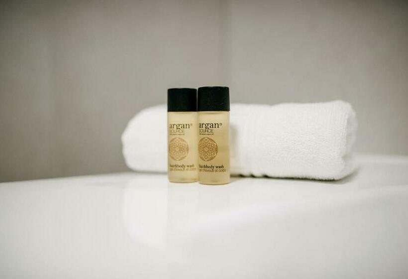 חדר דלוקס נוף לים, Kala Luxurys By Duhomes