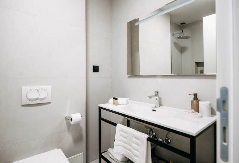 חדר סופריור, Kala Luxurys By Duhomes