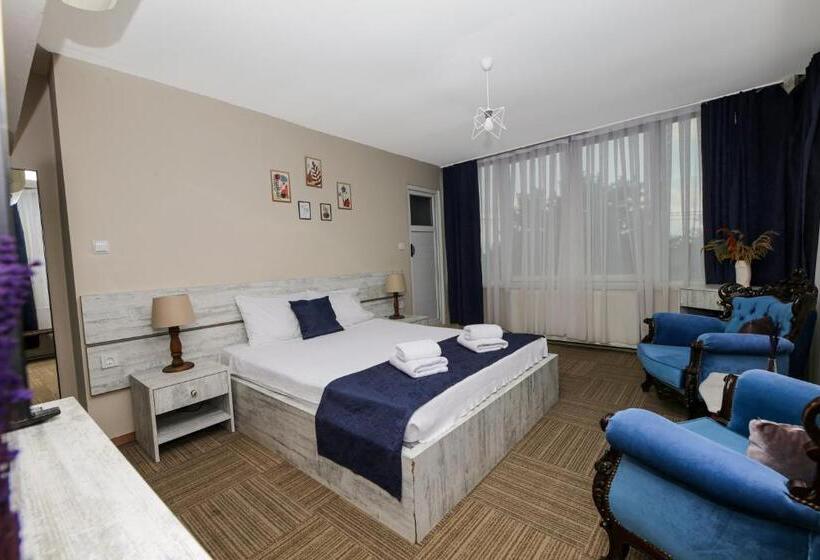 اتاق خانوادگی با چشمانداز دریا, Melodi Butik Otel