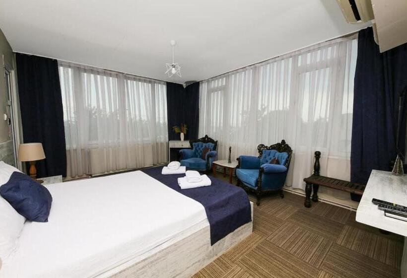 اتاق خانوادگی با چشمانداز دریا, Melodi Butik Otel