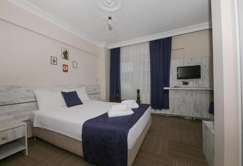 اتاق استاندارد با بالکن و چشمانداز دریا, Melodi Butik Otel