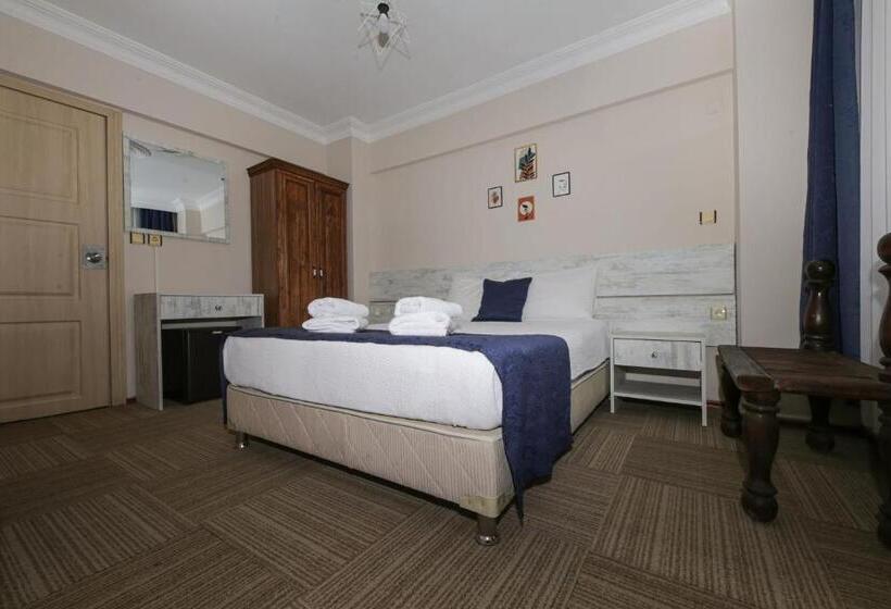 اتاق استاندارد با بالکن و چشمانداز دریا, Melodi Butik Otel