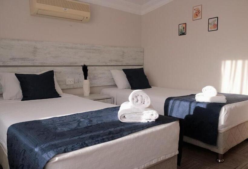 Triple Room Sea View, Melodi Butik Otel