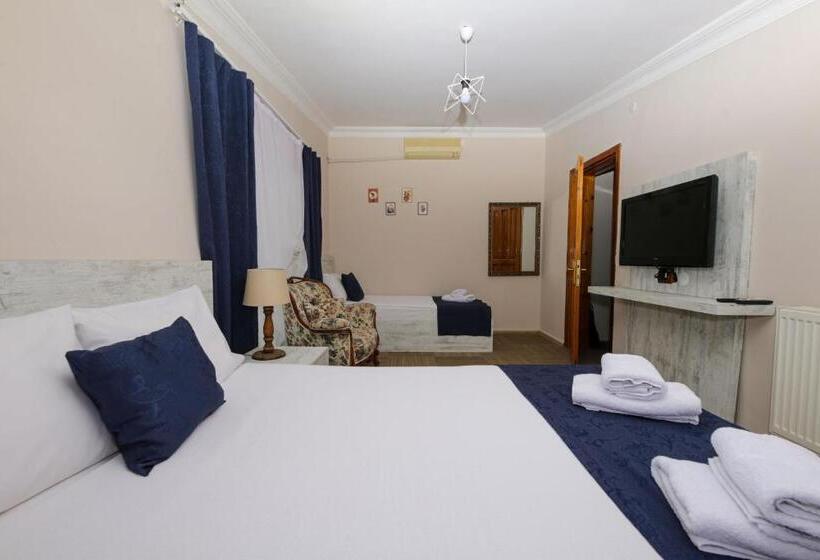 اتاق خانوادگی با چشمانداز دریا, Melodi Butik Otel