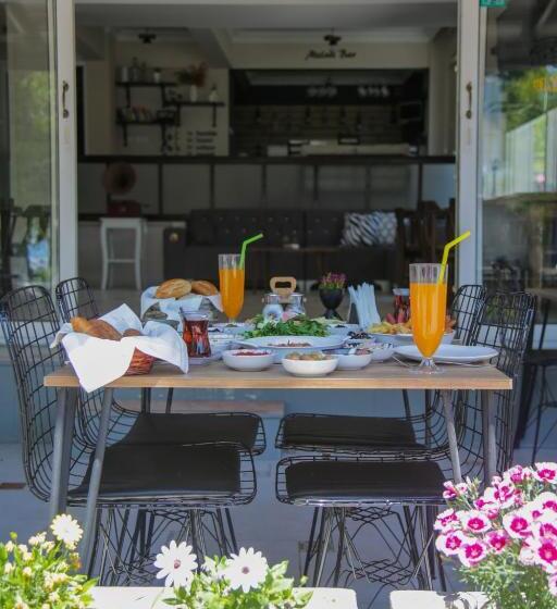 سوییت سوپریور, Melodi Butik Otel