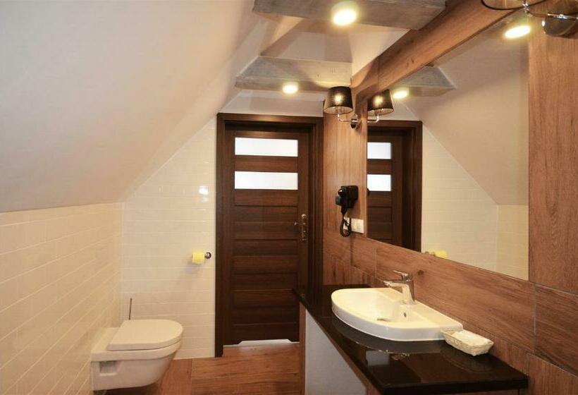 Пентхаус, Okrągłe Resort Ski & Safari