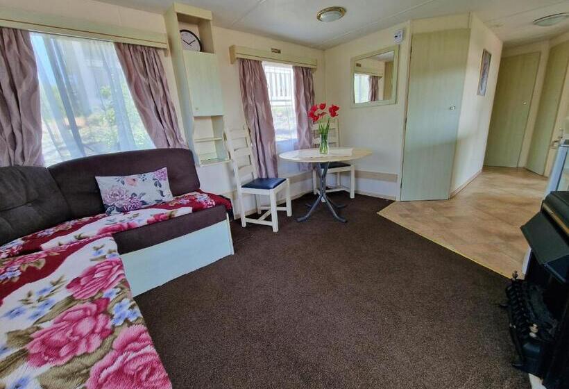 בית, חדר שינה 1, Okrągłe Resort Ski & Safari