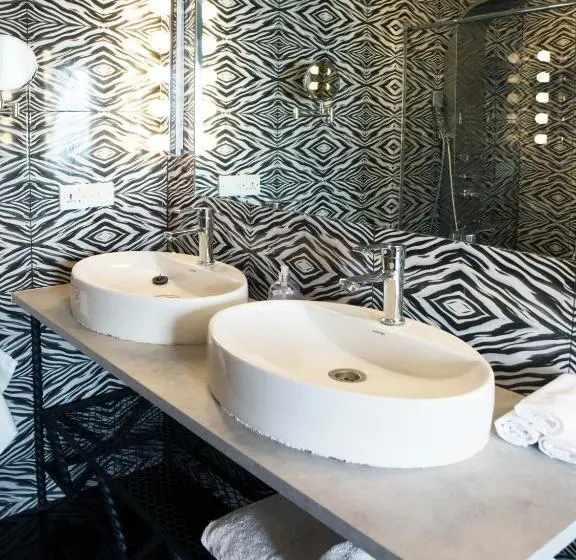 سوییت سوپریور, Rooftop Boutique Hotel Adults Only