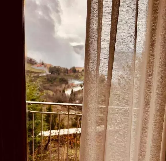 エコノミールーム, Alpen House Hotel & Suites
