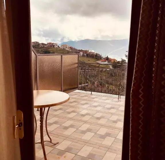 エコノミールーム, Alpen House Hotel & Suites