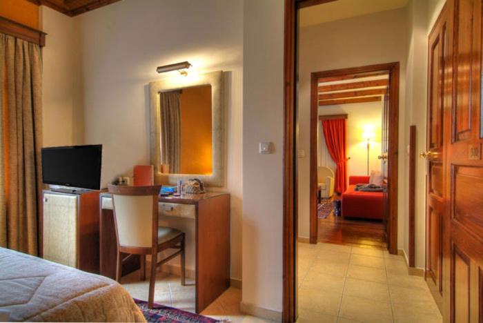 اتاق خانوادگی, Alpen House Hotel & Suites