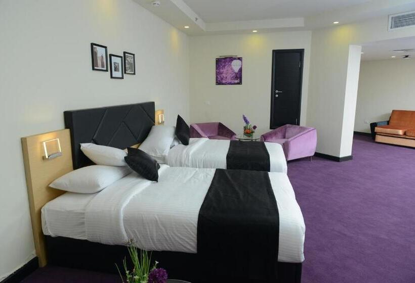 سوئیت پرزیدنت, Eastern Al Montazah