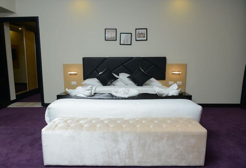 سوئیت پرزیدنت, Eastern Al Montazah