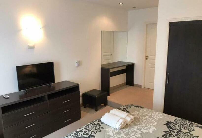 キングサイズベッドのスタンダードルーム, Europa