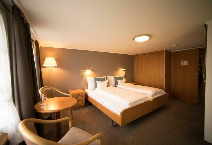 エコノミールーム, Friedheim